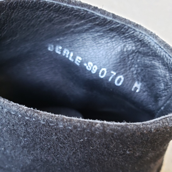 Suede Persuasion - Picture 7 of 8